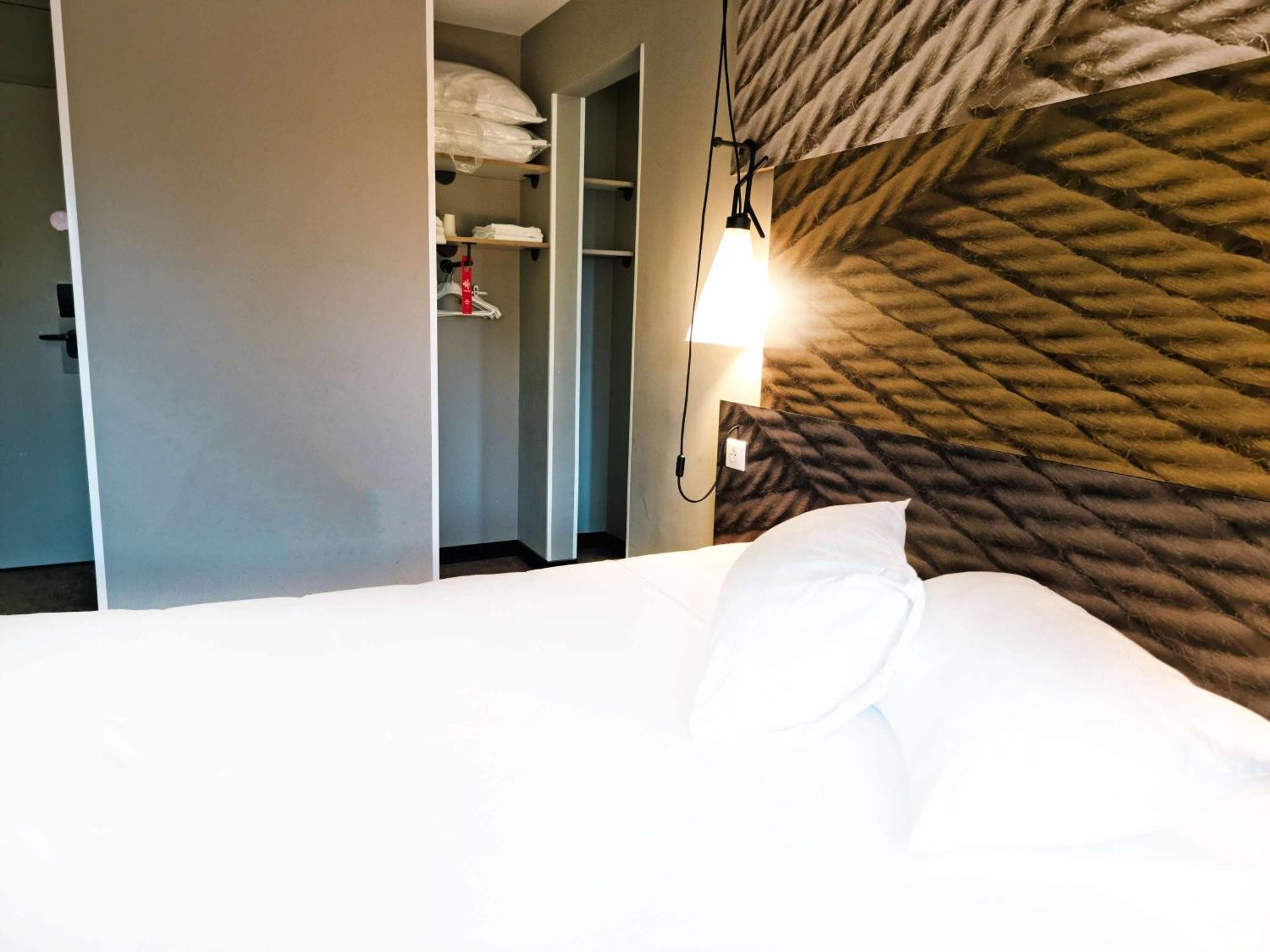 Ibis Caen Porte D'Angleterre Exterior foto