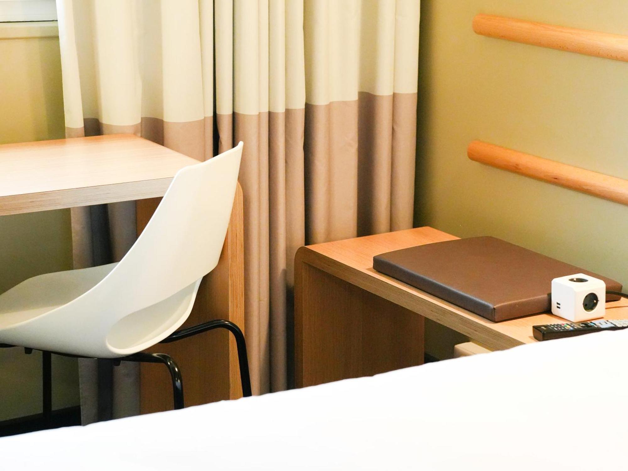 Ibis Caen Porte D'Angleterre Exterior foto
