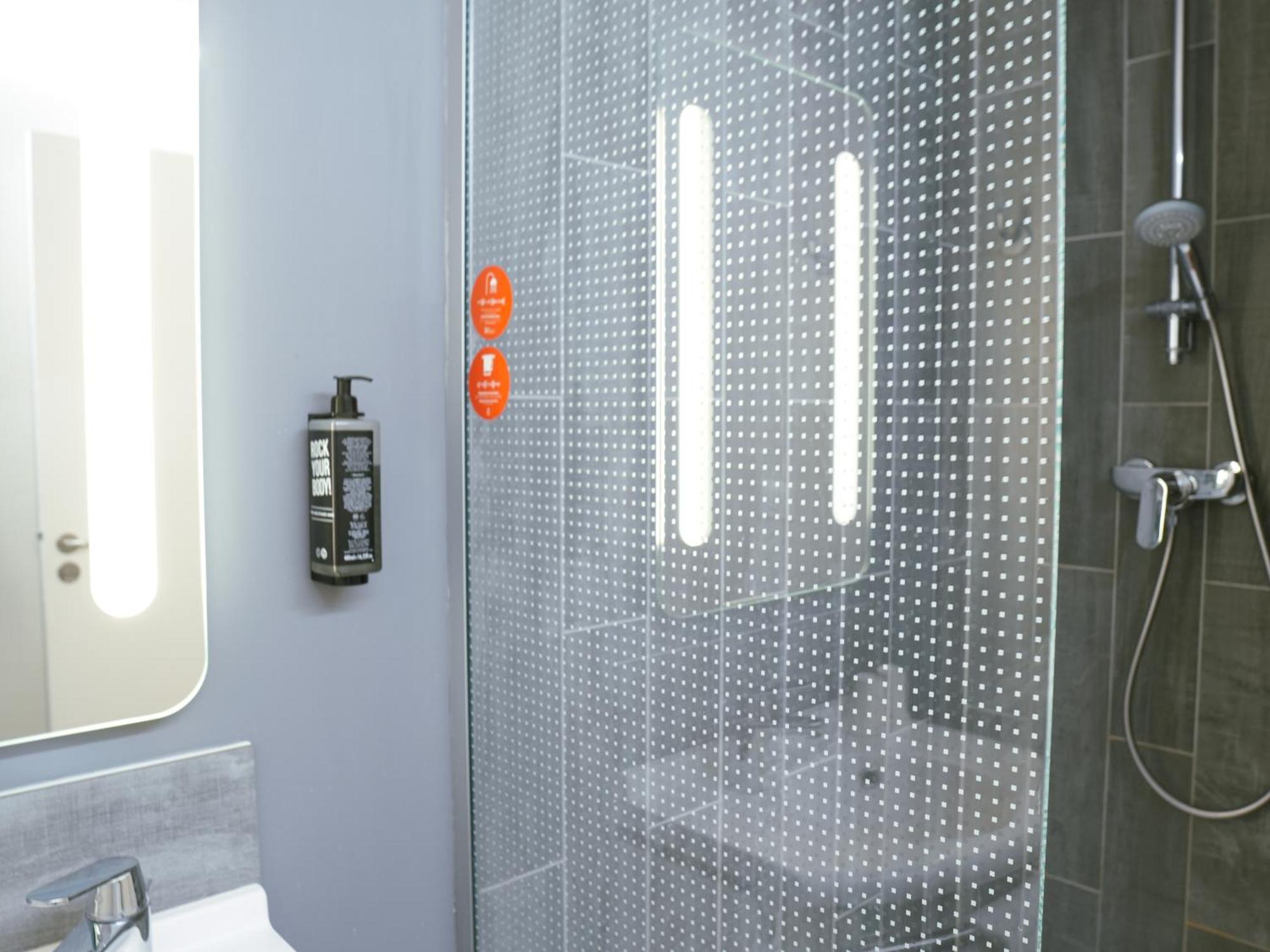 Ibis Caen Porte D'Angleterre Exterior foto